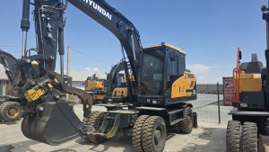 Колёсный экскаватор Hyundai HW145+ (2021, 8533 м/ч)