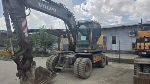 Колёсный экскаватор Volvo EW140E (17703 м/ч)